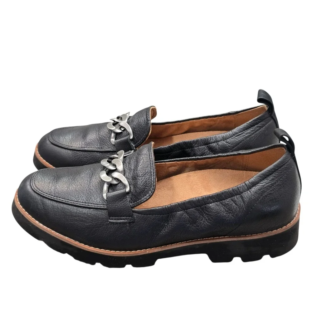 Vionic Cynthia Black Leather Chain Loafers Quiet Luxury Old Money Chic Sz 8.5